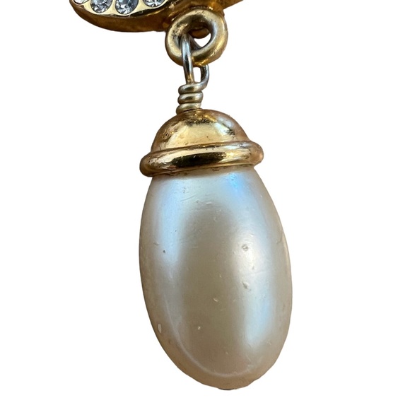 VINTAGE CHANEL 97P CC Crystal Turnlock with Pearl Dangling Earrings - Picture 6 of 7